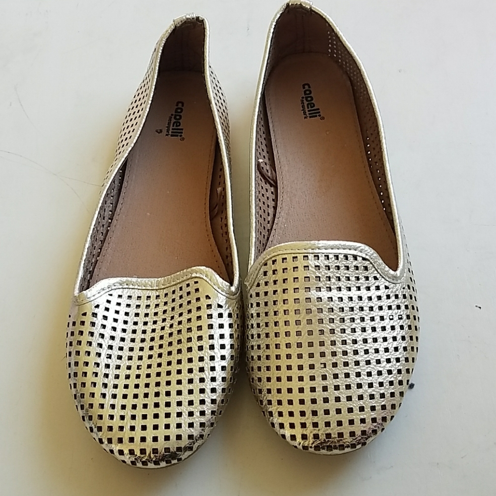Gold Capelli New York Flats